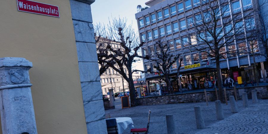 Der Waisenhausplatz in Thun.