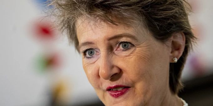 Energieministerin Simonetta Sommaruga bezeichnete in einem Interview mit dem «SonntagsBlick» ein Gassparziel von 15 Prozent, wie es die EU kennt, als «sicher sinnvoll». (Archivbild) Simonetta Sommaruga
