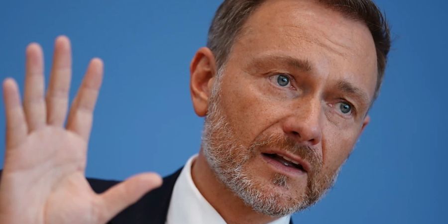 Der deutsche Finanzminister Christian Lindner fordert einen Stopp der Stromproduktion mit Hilfe von Gas.