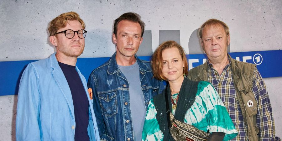 Die Schauspieler Klaudiusz Kaufmann (l-r), Lucas Gregorowicz, Maria Simon und Fritz Roth stellen  «Polizeiruf 110: Heimatliebe» in Berlin vor.