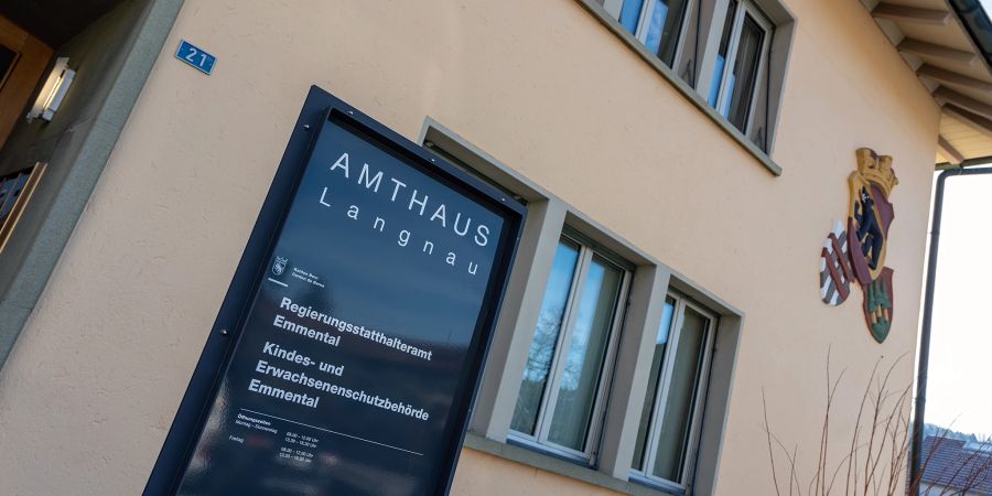 Im Regierungsstatthalteramt an der Dorfstrasse 21 in Langnau im Emmental ist auch die KESB untergebracht.