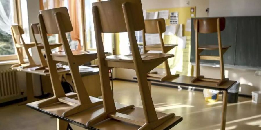 Wie die Schulen nach dem 10. Januar ins neue Jahr starten, ist bisher weitgehend offen. Foto: Britta Pedersen/dpa-Zentralbild/dpa