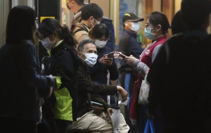 Taiwan hat das Coronavirus bisher gut im Griff. taiwan coronavirus maske