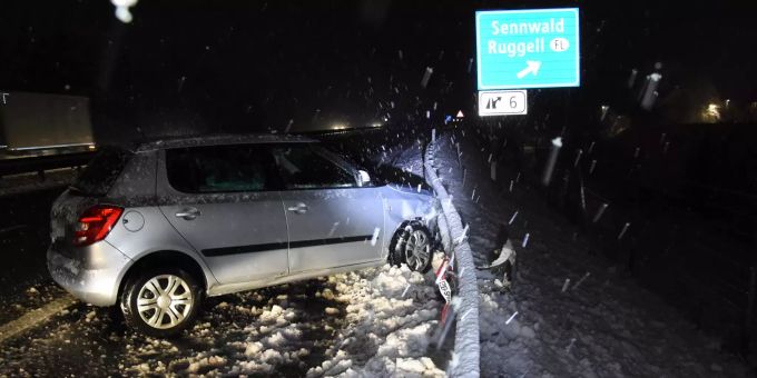 Selbstunfall Sennwald A13.