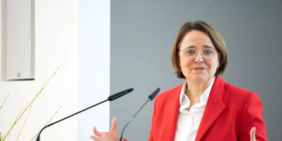 Integrationsbeauftragte der Bundesregierung, Annette Widmann-Mauz: Menschen mit Migrationshintergrund sind in der Bundesverwaltung deutlich unterrepräsentiert. Foto: Soeren Stache/dpa-Zentralbild/ZB