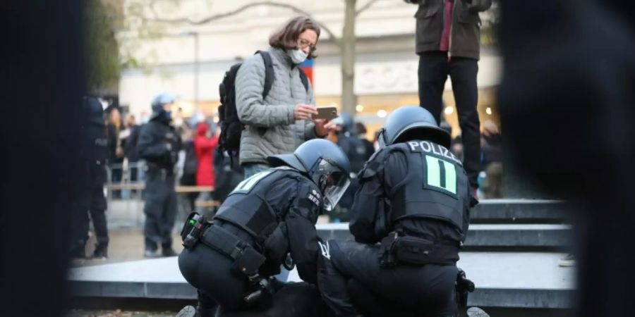 Festnahme eines «Querdenkers» in Frankfurt