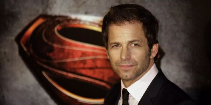 Regisseur Zack Snyder posiert für ein Foto, während er über den roten Teppich für die Australien-Premiere von «The Man of Steel» in Sydney, Australien läuft. Zack Snyder