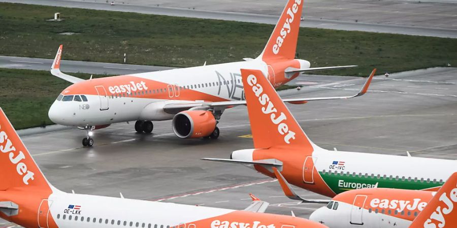 Über den Verkauf und das Zurückmieten von Flugzeugen kann sich Easyjet rund 170 Millionen Dollar besorgen. (Archivbild)