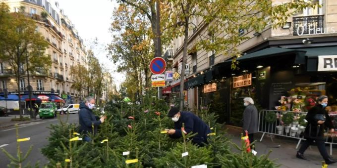Paris - Franzosen können auf Lockerung der Corona-Auflagen hoffen