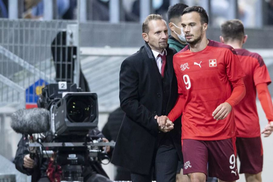 Mauro Lustrinelli muss gegen Aserbaidschan auch auf Jérémy Guillemenot verzichten.