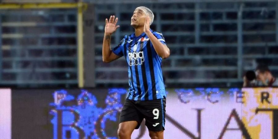 Der Kolumbianer Luis Muriel führte Atalanta Bergamo mit zwei Toren zum Sieg gegen den FC Crotone. Foto: Giuseppe Zanardelli/Lapresse via ZUMA Press/dpa/Archivbild