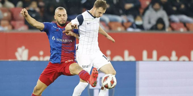 Basels Arthur Cabral (l.) weiss auch gegen den FC Zürich zu überzeugen. FC Zürich