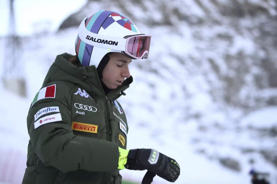 Marta Bassino aus Italien scheidet aus.