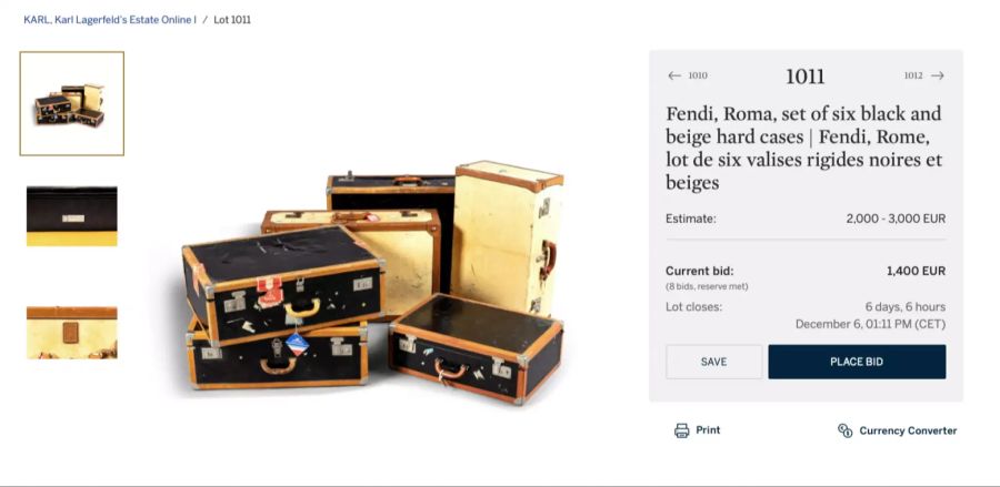Koffer von Karl Lagerfeld bei der Auktion.
