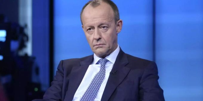 Friedrich Merz, der nach dem Willen der CDU-Mitglieder neuer Parteivorsitzender werden soll, bei der Aufzeichnung der Sendung «Farbe bekennen». Foto: Michael Sohn/ AP Pool/dpa Friedrich Merz, der nach dem Willen der CDU-Mitglieder neuer Parteivorsitzender werden soll, bei der Aufzeichnung der Sendung «Farbe bekennen». Foto: Michael Sohn/ AP Pool/dpa