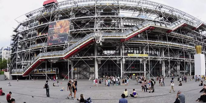 ARCHIV - Das Centre Pompidou von Stararchitekt Richard Rogers. Er wurde international durch Bauwerke wie das Centre Pompidou in Paris oder den Millennium Dome in London bekannt: Nun ist der britische Architekt Richard Rogers im Alter von 88 Jahren gestorben. Foto: Horacio Villalobos/EPA/dpa ARCHIV - Das Centre Pompidou von Stararchitekt Richard Rogers. Er wurde international durch Bauwerke wie das Centre Pompidou in Paris oder den Millennium Dome in London bekannt: Nun ist der britische Architekt Richard Rogers im Alter von 88 Jahren gestorben. Foto: Horacio Villalobos/EPA/dpa