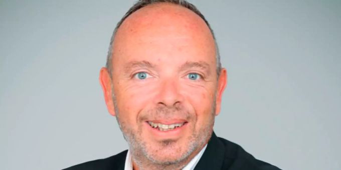 Air Transat hat Cyril Cousin zum neuen Direktor für den europäischen Sektor ernannt. Air Transat