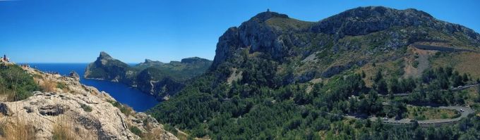 Cap Formentor auf Mallorca. Bergige Landschaft