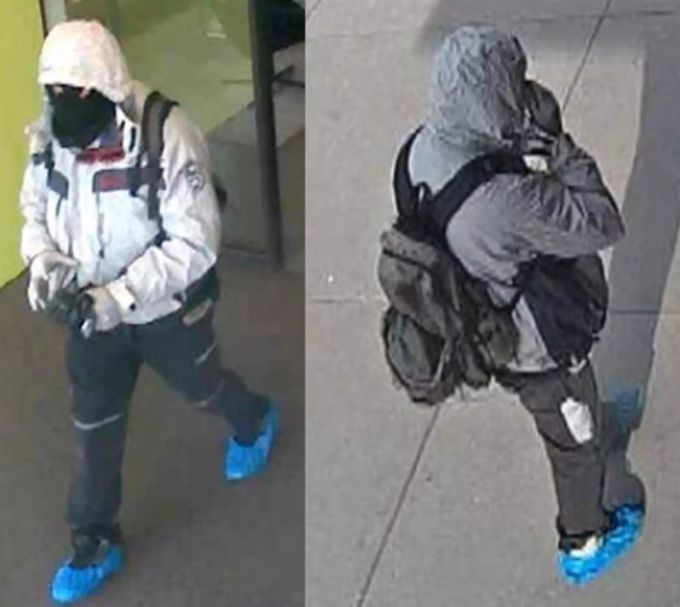 Die Kantonspolizei Aargau sucht nach einem versuchten Bankraub in Wohlen AG diesen Mann. Wohlen Kantonspolizei Aargau