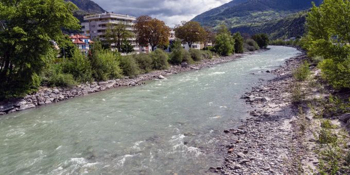 Die Rhone in Brig. Rhone