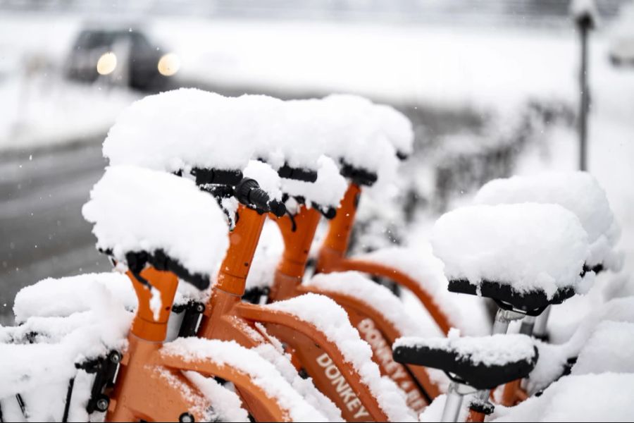 In der Schweiz hat es viel Schnee gegeben.