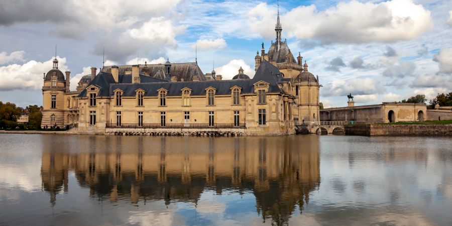 Schloss Chateau Chantilly am Wasser, Frankreich.