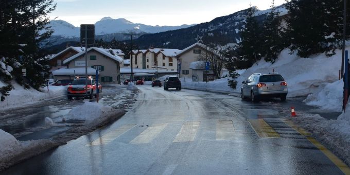 Valbella GR - Rentner (76) fährt Meitli (11) auf Fussgängerstreifen an