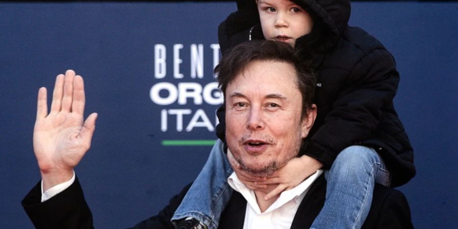 US-Tech-Unternehmer Elon Musk bei seinem Auftritt am Samstag an einem Festival der führenden italienischen Regierungspartei.