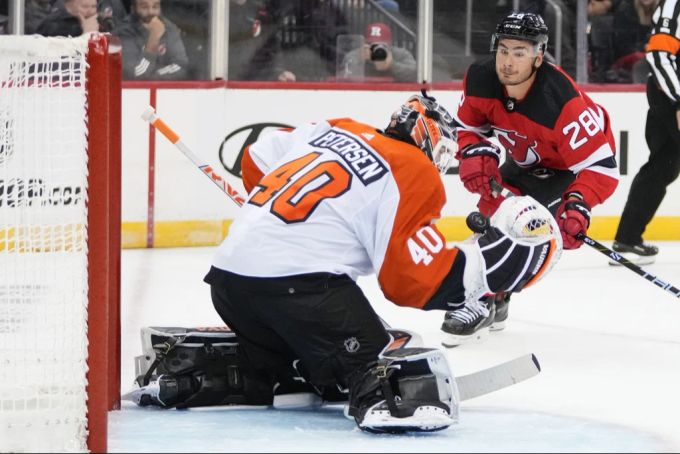 Timo Meier (rechts) erzielte in der vergangenen Saison der NHL erstmals über 40 Treffer. timo meier NHL