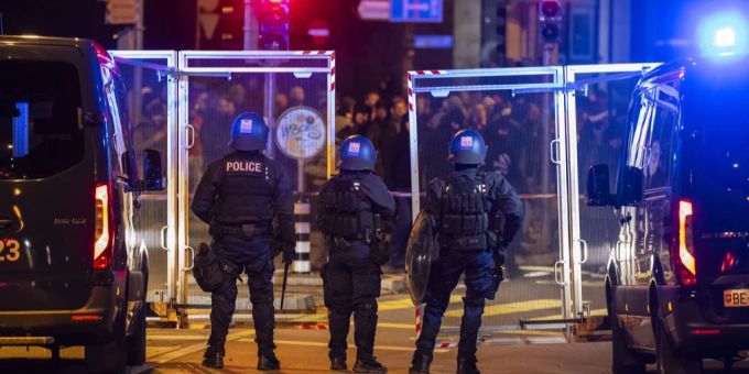 Neun mutmassliche Roma-Fans konnten am Dienstag von der Polizei auf dem Weg nach Bern angehalten werden. yb