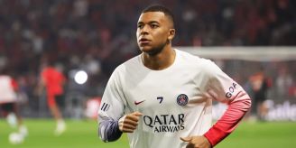 Neue Fifa-Regel - Muss PSG-Mbappé für Real-Wechsel seine Mutter feuern?