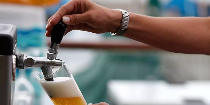 Bier aus dem Hause Heineken war letztes Jahr beliebt. (Symbolbild) Bier aus dem Hause Heineken war letztes Jahr beliebt. (Symbolbild)