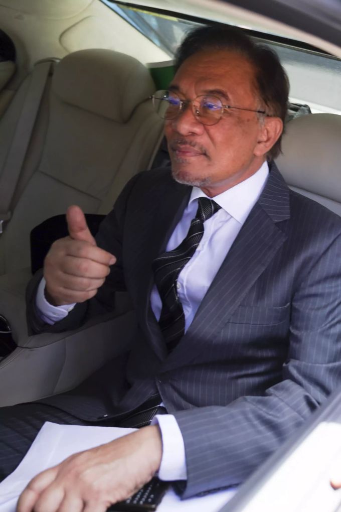 Anwar Ibrahim, der Kontrahent von Mahathir Bin Mohamad, wirft der Koalition Betrug vor. Mahathir Bin Mohamad