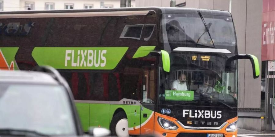 Flixbus stellt den Betrieb ein und gibt Gutscheine aus. Foto: Boris Roessler/dpa