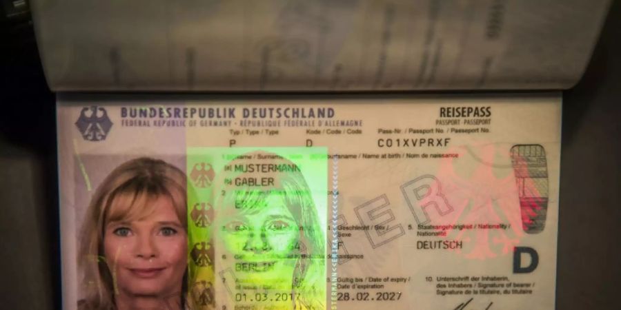 Musterexemplar des deutschen Reisepasses