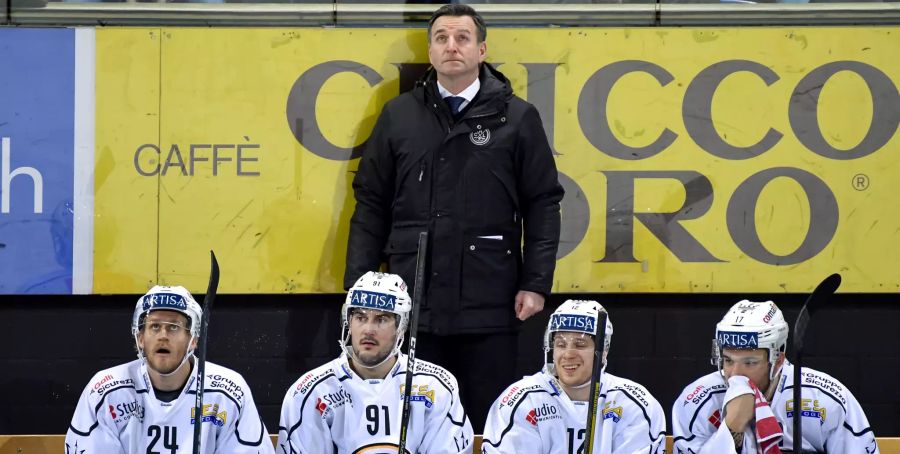 Betretene Gesichter oft auch beim HC Lugano. Wie der SCB, bleibt auch Traditionsclub Lugano diese Saison hinter den Erwartungen.