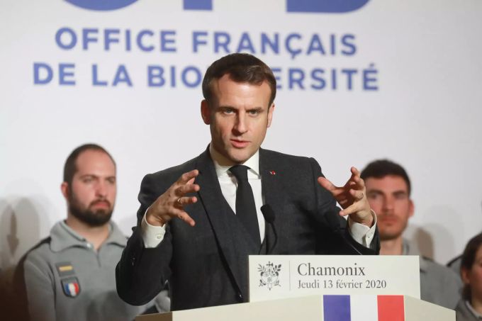 Emmanuel Macron dürfte der Rückzug von Griveaux nicht freuen. Foto: Ludovic Marin/AFP/dpa emmanuel macron