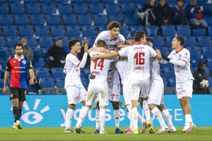 Basil Stillhart erzielt das Sehenswerte 1:0.