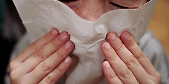 Bei Kindern wird aktuell häufiger Grippe als Corona diagnostiziert. Das RKI beobachtet eine geringfügig erhöhte Influenza-Aktivität. Bei Kindern wird aktuell häufiger Grippe als Corona diagnostiziert. Das RKI beobachtet eine geringfügig erhöhte Influenza-Aktivität.