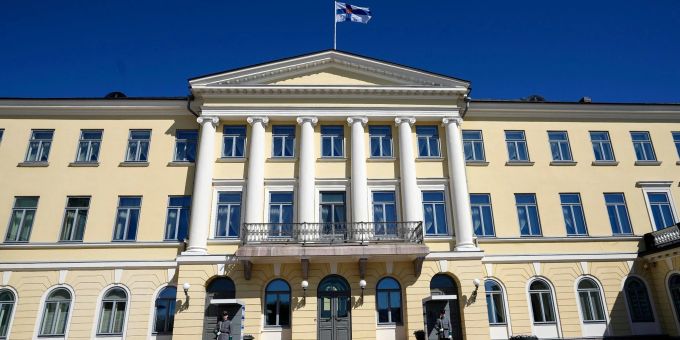 Wachen vor dem finnischen Präsidentenpalast in Helsinki. Finnland
