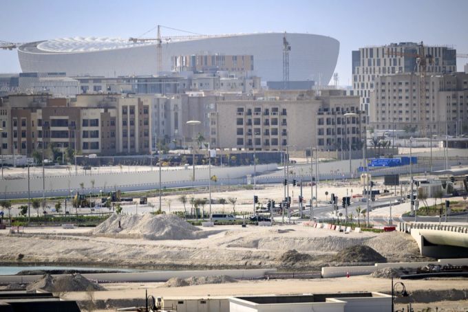 Das «Lusail Iconic Stadium», wo am 18. Dezember 2022 der WM-Final ausgetragen werden soll, von der Unterkunft der Schweizer Nati im Hotel «Le Royal Meridien» her gesehen, Anfang April in Doha, Katar. Lusail Stadion WM Katar
