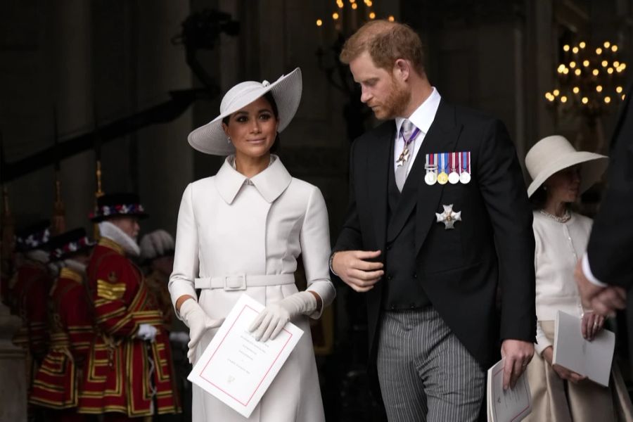 Prinz Harry und Meghan Markle beim Jubiläum der Queen.