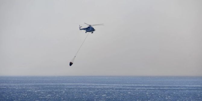 samos griechenland waldbrand hubschrauber