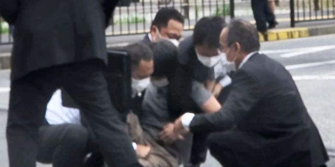 Der mutmassliche Schütze wird nach dem Attentat auf Shinzo Abe festgenommen. Japan Abe Shot