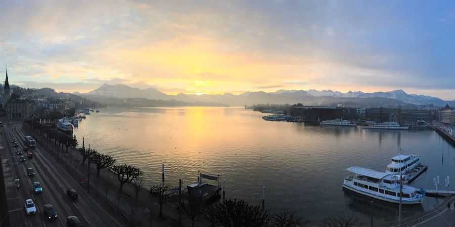 See Sonnenaufgang Autos Luzern Berge