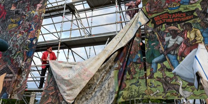 Das Werk des indonesischen Künstlers Taring Padi wurde aufgrund von Antisemitismus-Vorwürfen abgebaut. Kassel