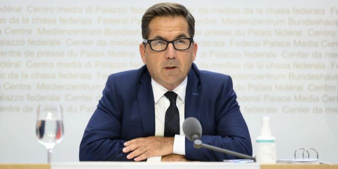 Bundeskanzler Walter Thurnherr an der Medienkonferenz zum Bericht über das Pandemiemanagement des Bundes, 22. Juni 2022. Walter Thurnherr Pandemiemanagement Bericht