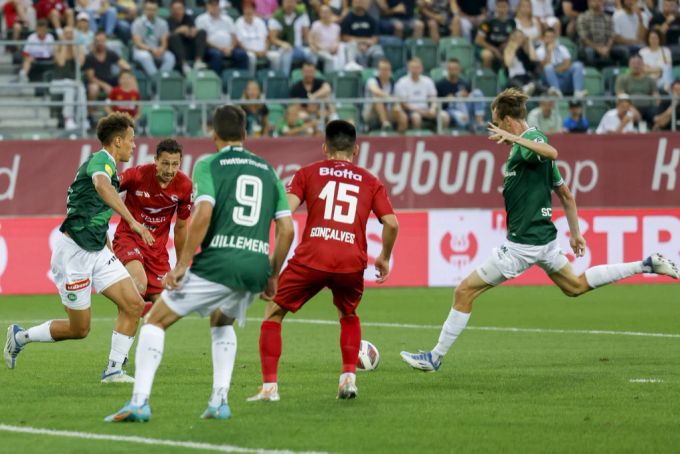 Die Schüsse von Fabian Schubert verhelfen dem FC St.Gallen 1879 im ersten Saison-Heimspiel zum Sieg. Fabain Schubert