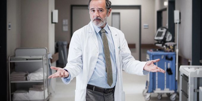 Dr. Amin Ballouz (Merab Ninidze) kommt zurück ins Fernsehen. Dr. Amin Ballouz (Merab Ninidze) kommt zurück ins Fernsehen.