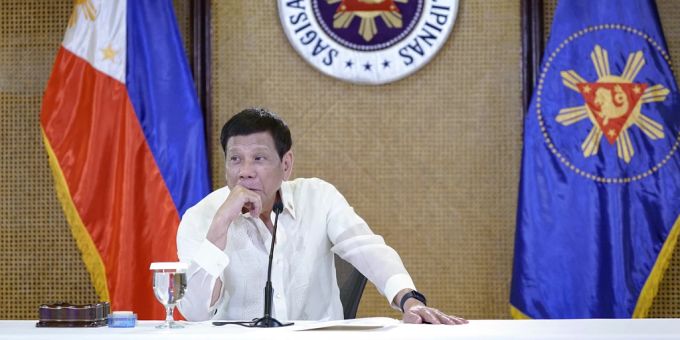 Rodrigo Duterte kritisiert Wladimir Putin öffentlich. Rodrigo Duterte